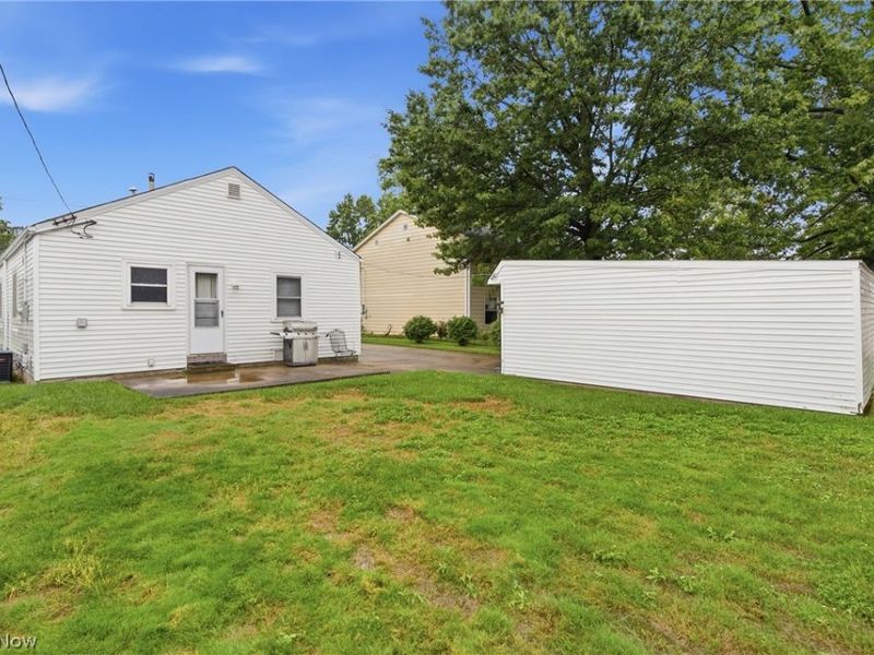 5733 Porter Road, North Olmsted, OH 44070 Photo 29