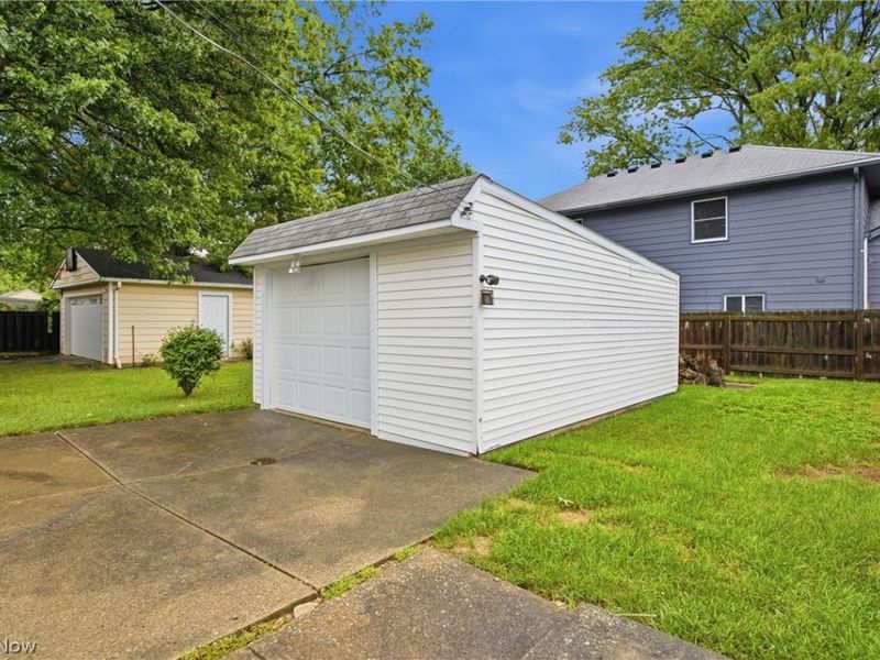 5733 Porter Road, North Olmsted, OH 44070 Photo 7