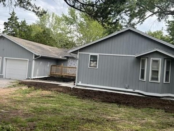 29203 SE County Road AA Highway, Blue Springs, MO 64014