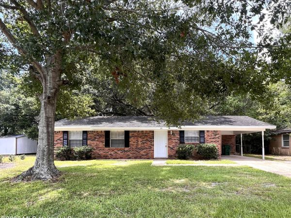 10 Pembrook Circle, Gulfport, MS 39503