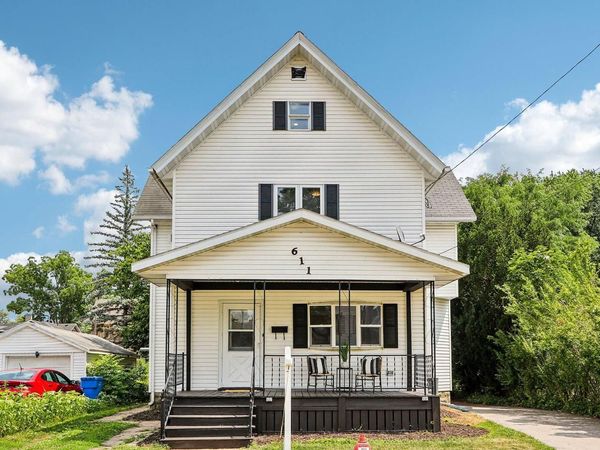 611 S 8th STREET, Watertown, WI 53094
