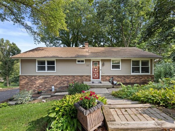 2117 Harris-Highland DRIVE, Waukesha, WI 53188
