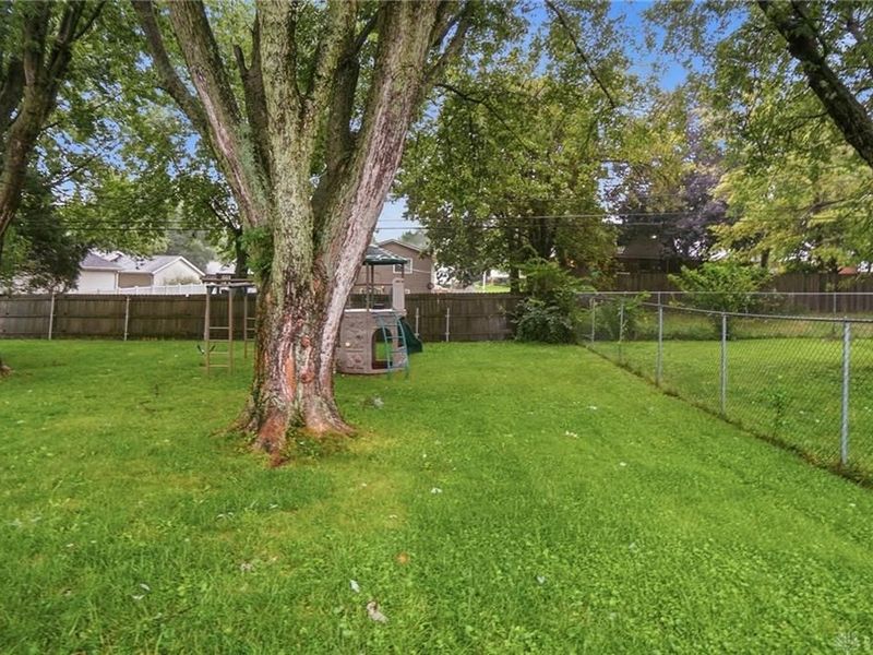 4408 Fernbrook Street, Kettering, OH 45440 Photo 37