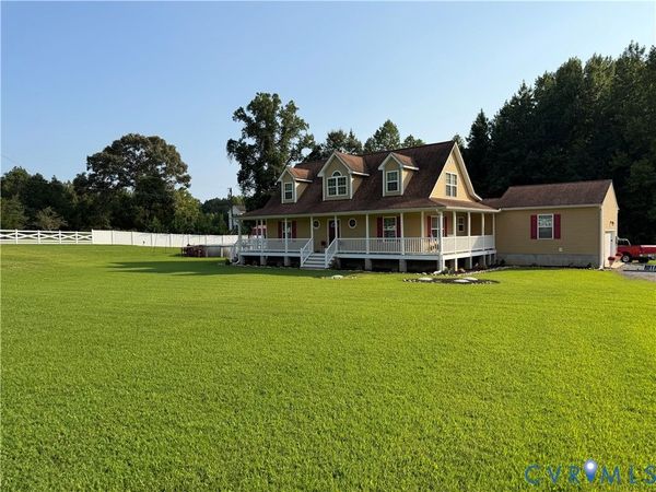 8922 Colonial Trail , Smithfield, VA 23430