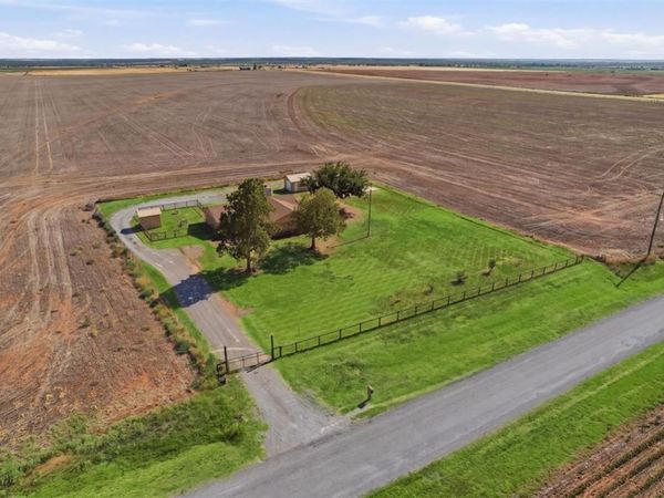 20372 E County Road 175 Road, Elmer, OK 73539