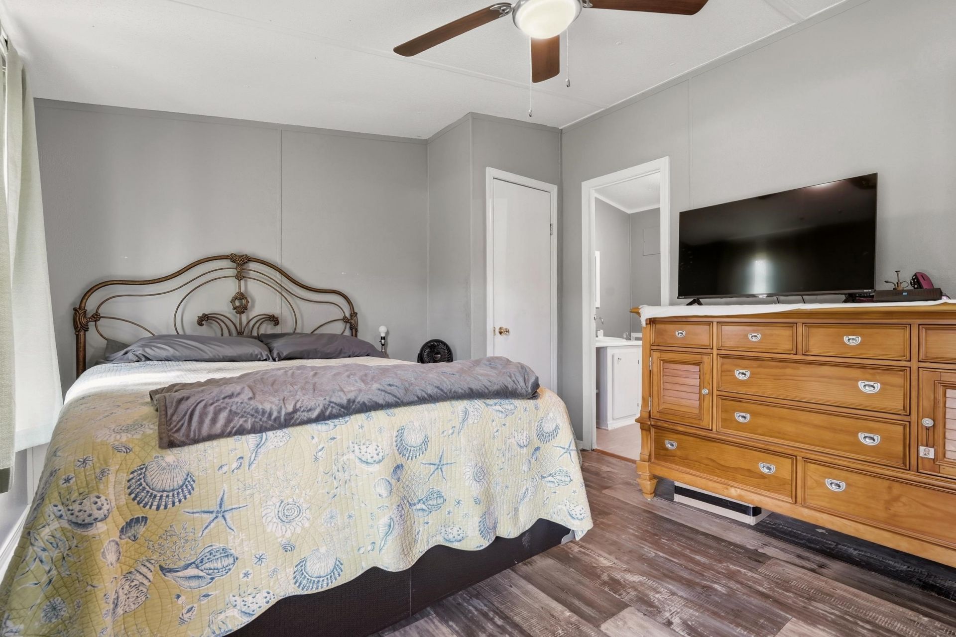 1359 Beechnut Dr. Photo 10