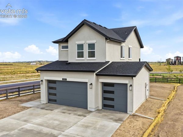 9283 Old Divide Drive, Colorado Springs, CO 80908