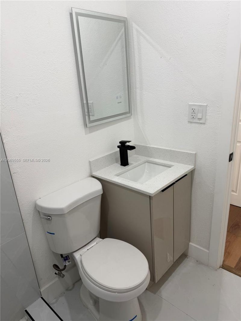 6905 NW 4th Ct, Unit B, Miami, FL 33150 Photo