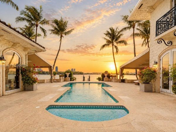 4 Palm Ave , Miami Beach, FL 33139
