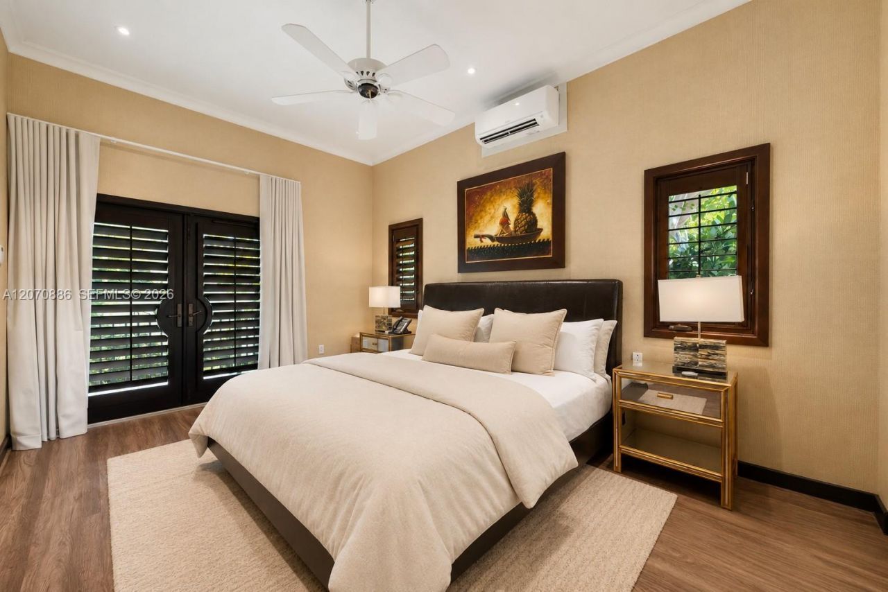 4 Palm Ave, Miami Beach, FL 33139 Photo