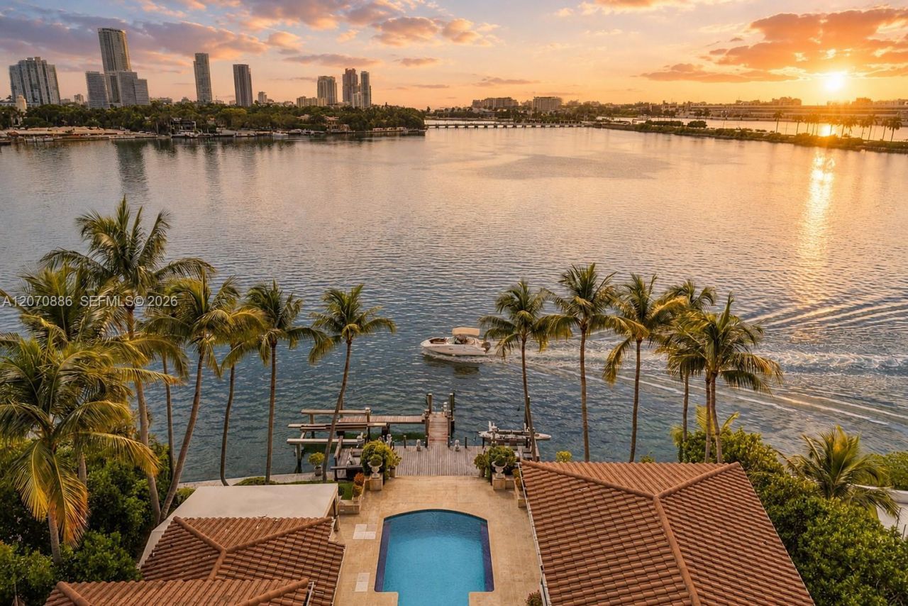 4 Palm Ave, Miami Beach, FL 33139 Photo