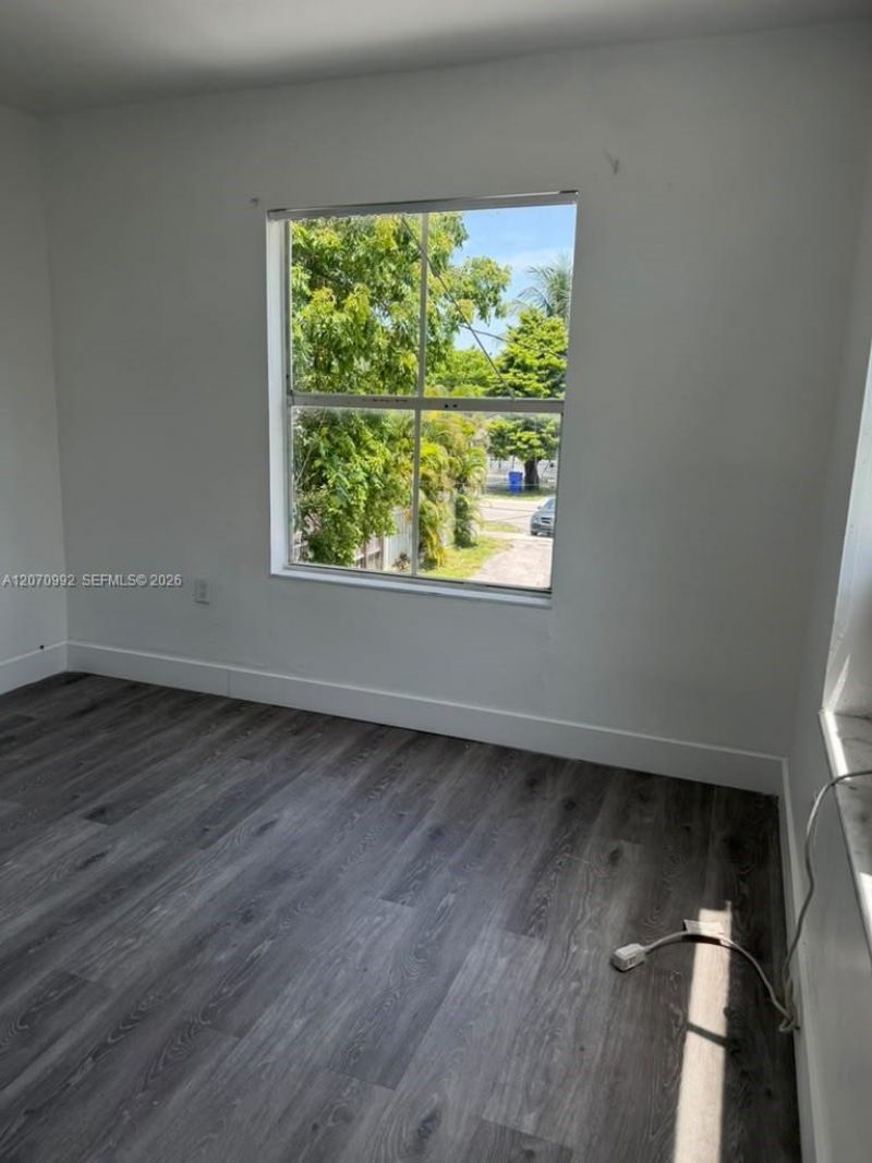 1236 NW 28th St, Unit 2, Miami, FL 33142 Photo