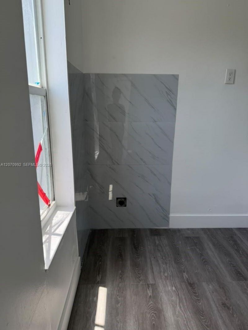 1236 NW 28th St, Unit 2, Miami, FL 33142 Photo