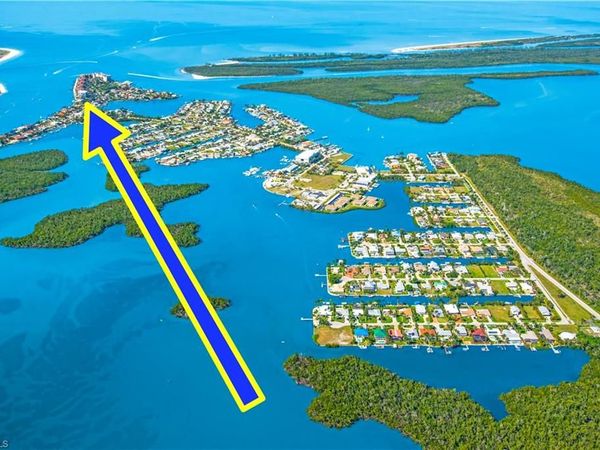 60 Pelican ST W, Unit 103, NAPLES, FL 34113