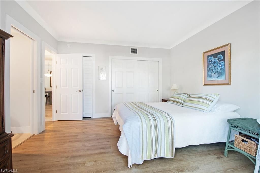 60 Pelican St W, Unit 103, Naples, FL 34113 Photo