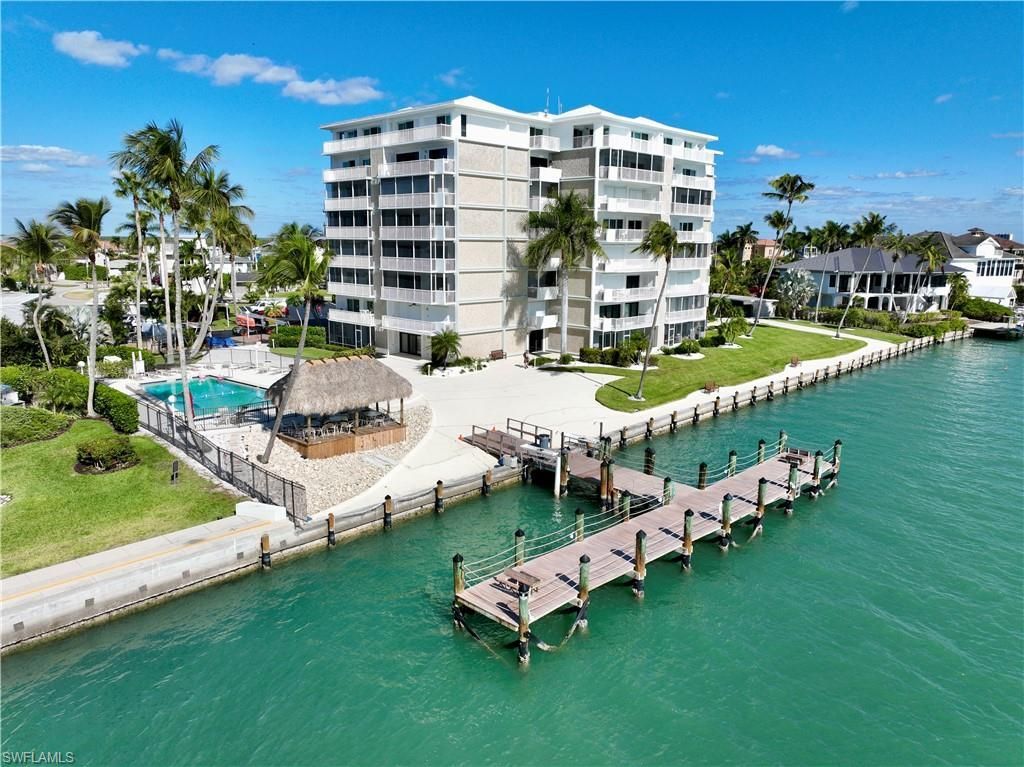 60 Pelican St W, Unit 103, Naples, FL 34113 Photo