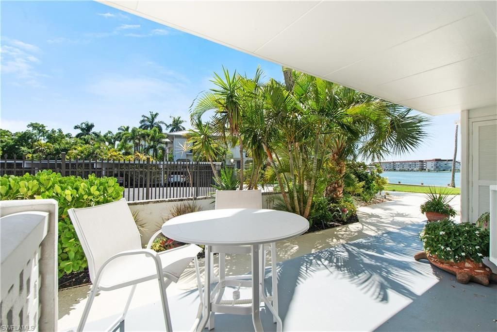 60 Pelican St W, Unit 103, Naples, FL 34113 Photo