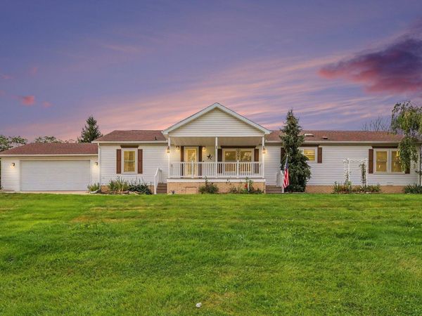 1559 Larkmore Lane, Grass Lake, MI 49240