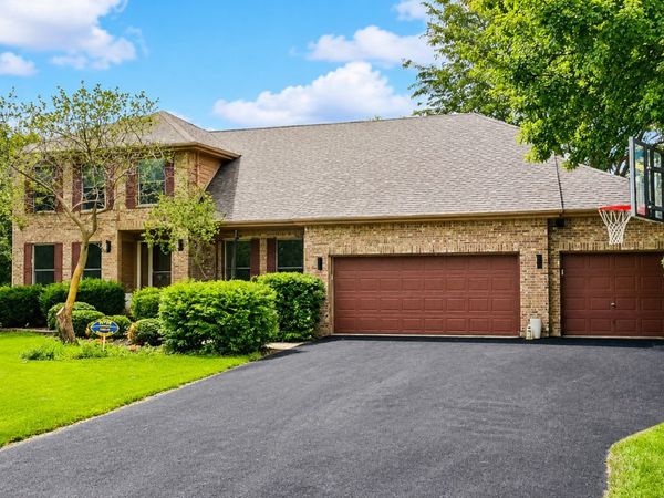 23741 Deer Chase Lane , Naperville, IL 60564