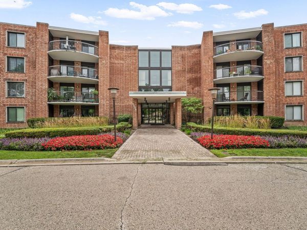 1505 E Central Road , Unit 402-A, Arlington Heights, IL 60005