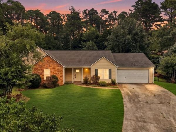 1105 Poplar Lane , Loganville, GA 30052
