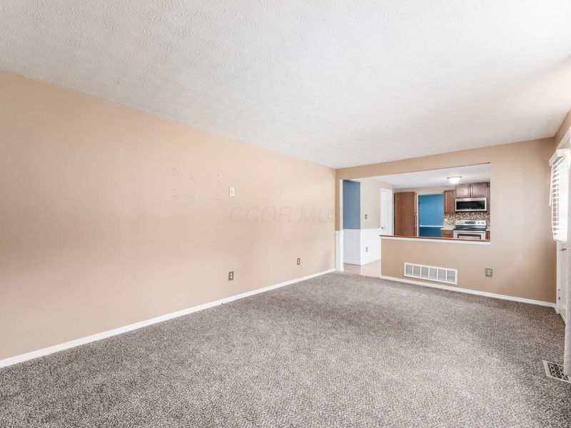 5960 Winterberry Drive , Galloway, OH 43119 Photo 21