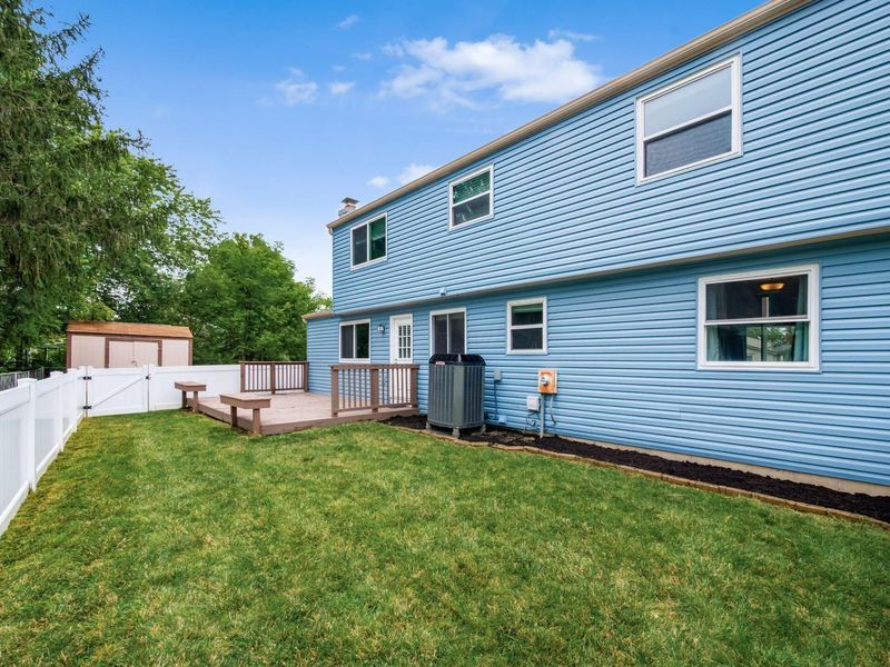 5960 Winterberry Drive , Galloway, OH 43119 Photo 59