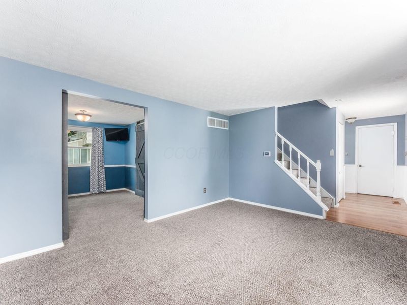 5960 Winterberry Drive , Galloway, OH 43119 Photo 8