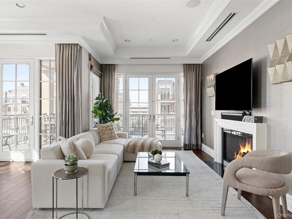 1000 Royal Court , Unit 1207, North Hills, NY 11040