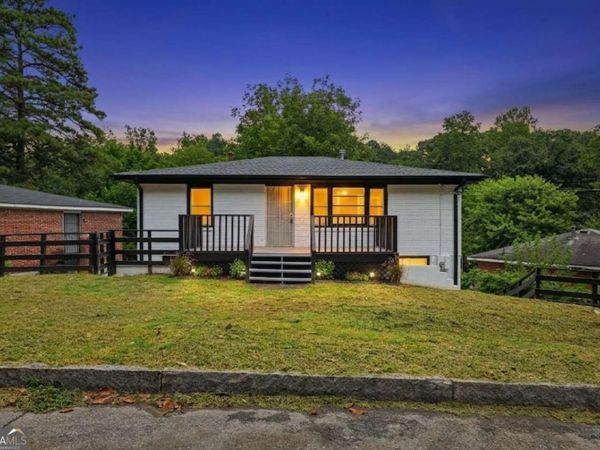 111 Victor Circle NW, Atlanta, GA 30314