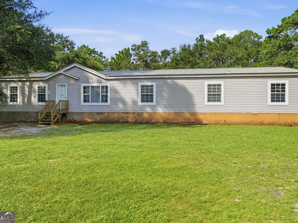 276 Price Road, Waverly, GA 31565