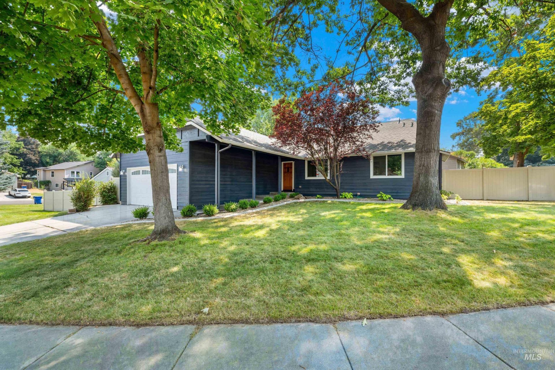 571 E Mango Dr, Eagle, ID 83616 Main Photo