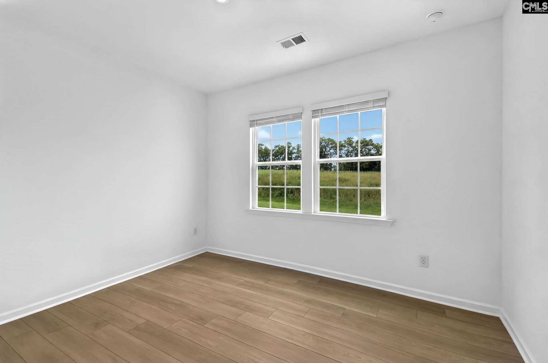262 Foxglade Drive Photo 19