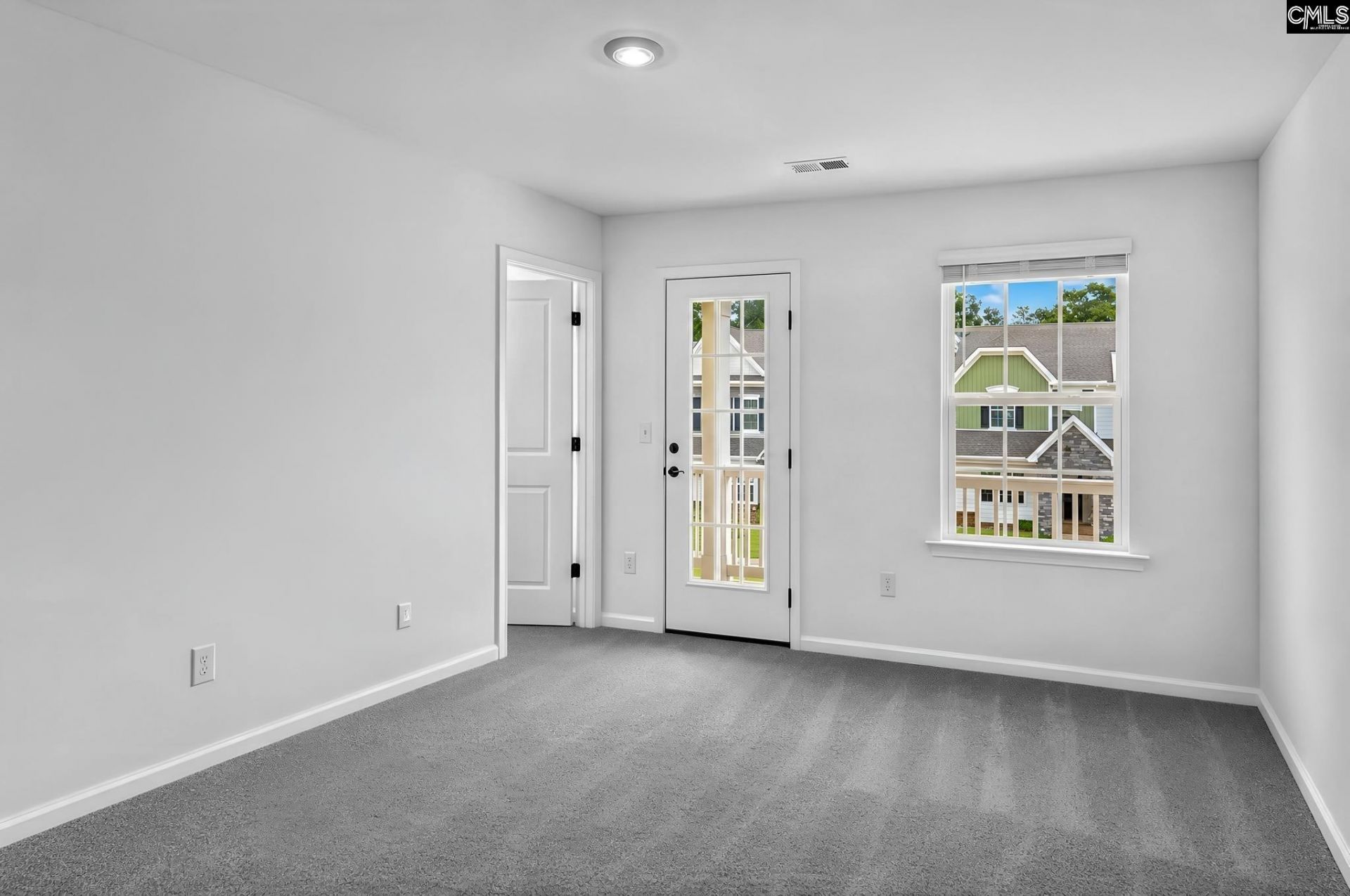 262 Foxglade Drive Photo 24