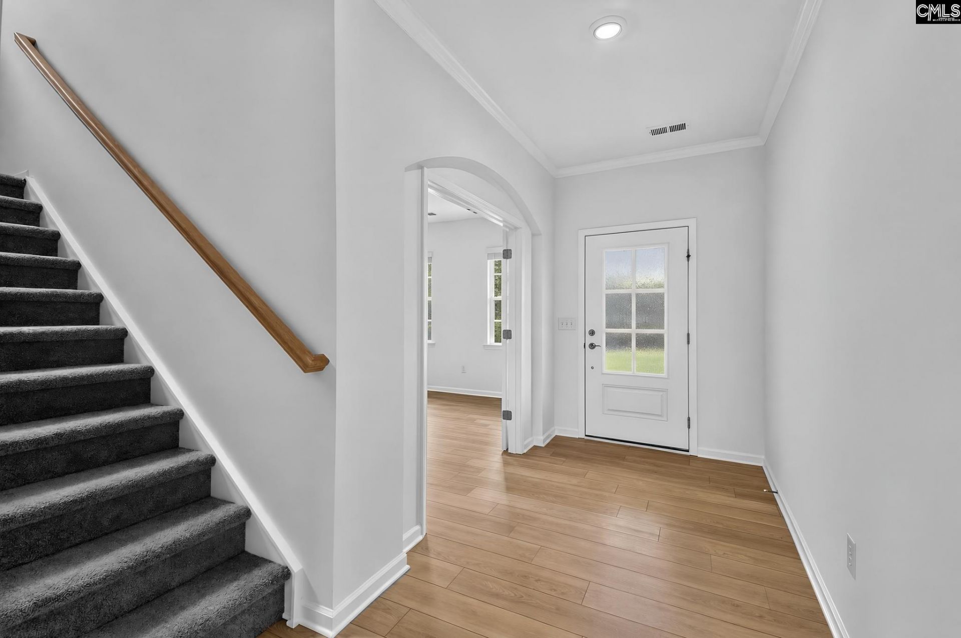 262 Foxglade Drive Photo 7
