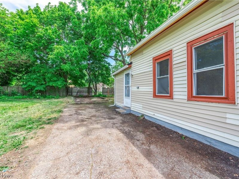 5838 Portage Avenue, Cleveland, OH 44127 Photo 7