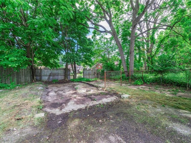 5838 Portage Avenue, Cleveland, OH 44127 Photo 8