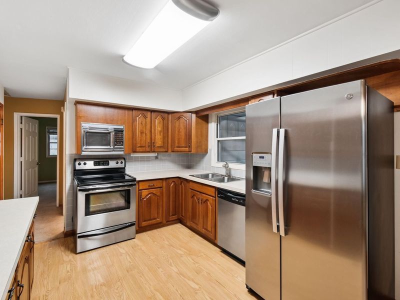 2433 Fishinger Road, Upper Arlington, OH 43221 Photo 16