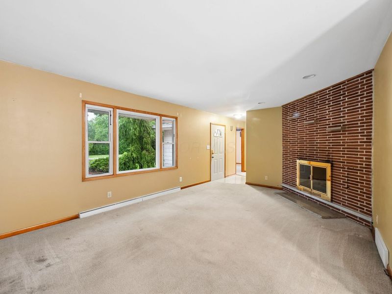 2433 Fishinger Road, Upper Arlington, OH 43221 Photo 4