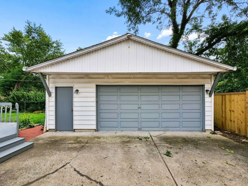 2433 Fishinger Road, Upper Arlington, OH 43221 Photo 63