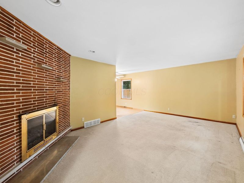 2433 Fishinger Road, Upper Arlington, OH 43221 Photo 8