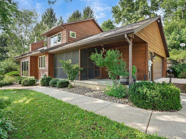 10576 Mayflower Road, Mount Horeb, WI 53572