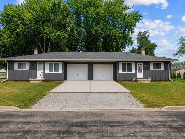 1500 GREENDALE STREET, Menasha, WI 54952
