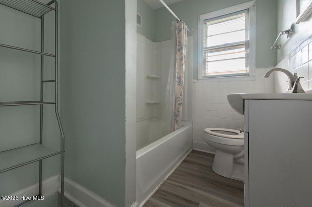 111 Carroll Avenue Nw Photo 10