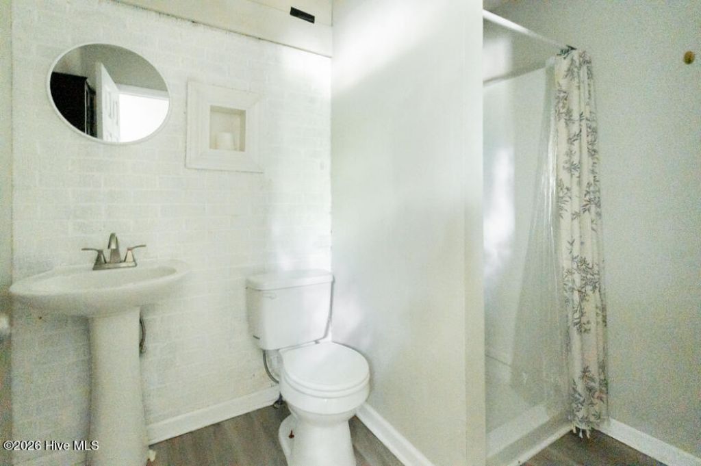 111 Carroll Avenue Nw Photo 11