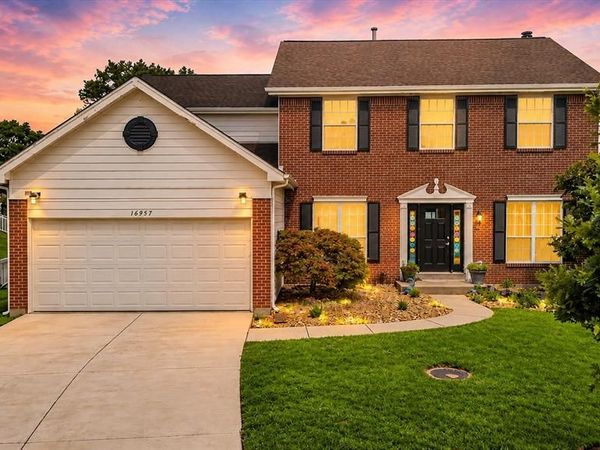 16957 Kingstowne Place Drive, Wildwood, MO 63011
