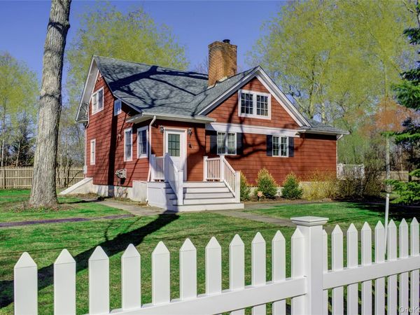 5650 North Bayview Road , Southold, NY 11971
