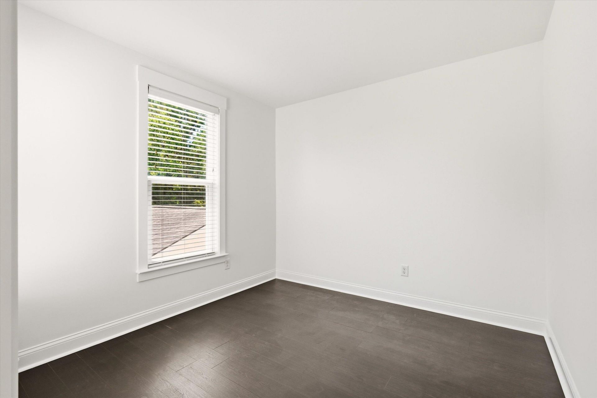 2869 Rutherford Way Photo 27
