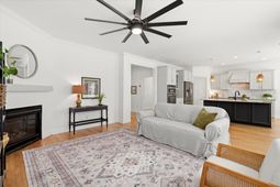 2869 Rutherford Way photo 4