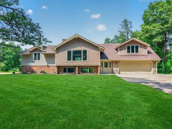 20740 Viking Boulevard NE, Wyoming, MN 55092